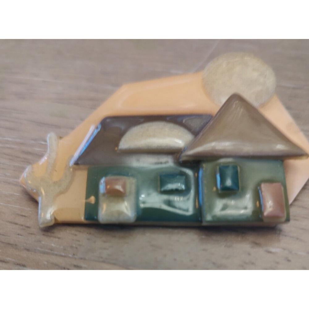 VINTAGE House Pin by LUCINDA Acrylic House Brooch w sun & tree - Picture 3 of 3